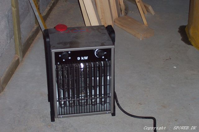 og hele huset fors�ges varmet op....