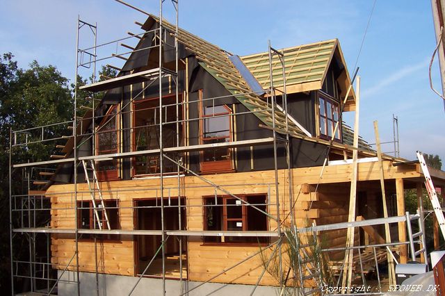 Flere vinduer er nu p� plads...